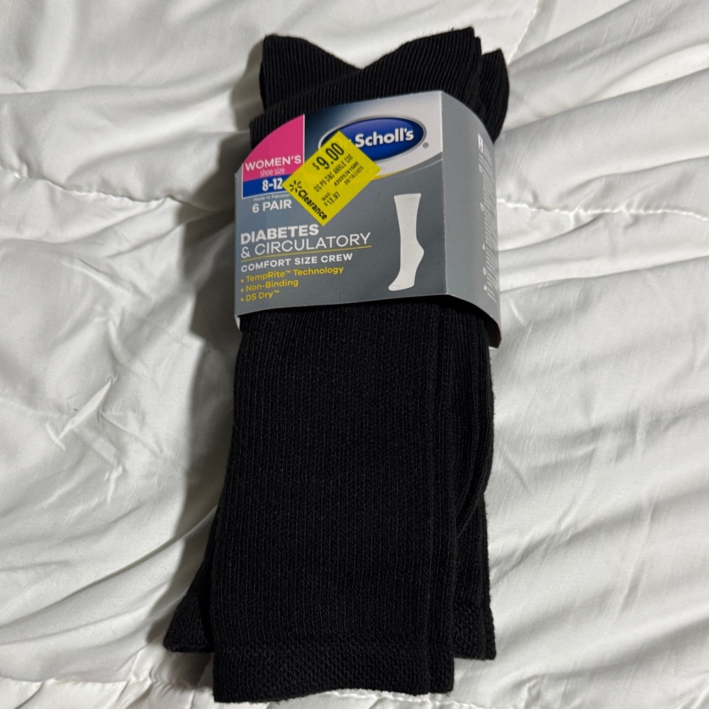 Dr. Scholl's Women's Black Crew Socks - 3 Pair